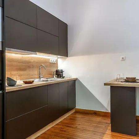 Modern And Cozy Apartment In The Heart Of Athene Buitenkant foto