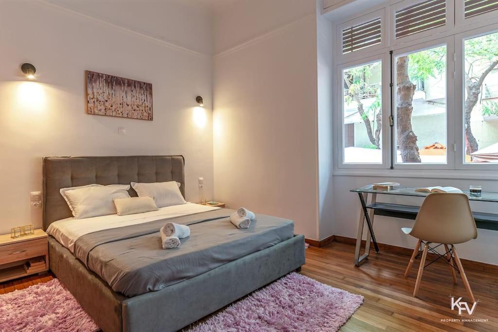 Modern And Cozy In The Heart Of